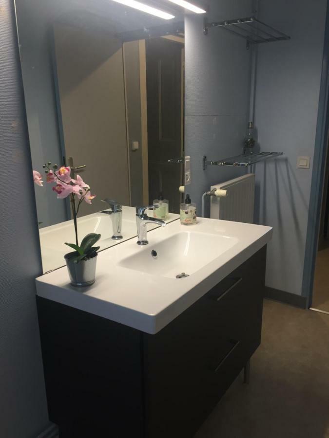 Apartmán Cap Coutellerie - Sejours Pros Ou Familles En Hypercentre De Thiers Exteriér fotografie